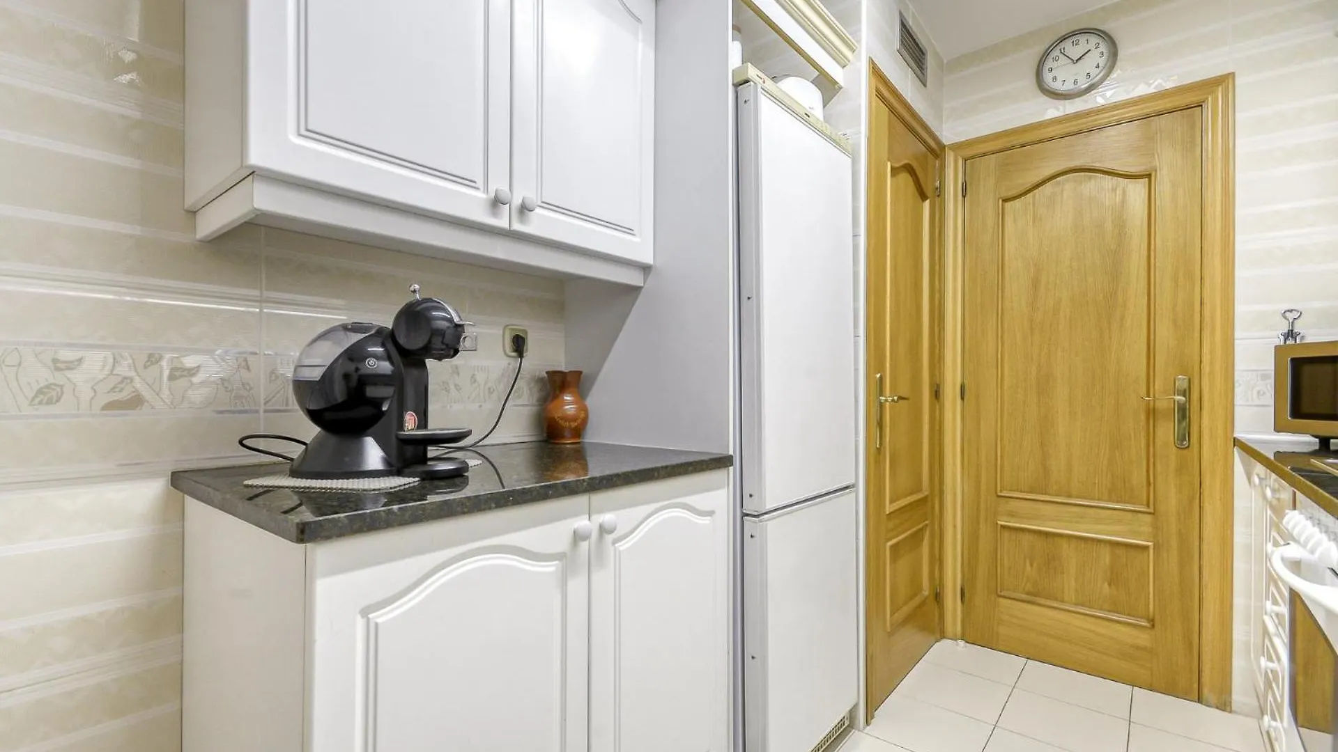 Avda De Rhode 113 - Barneda Apartment Roses 0*,  Spain